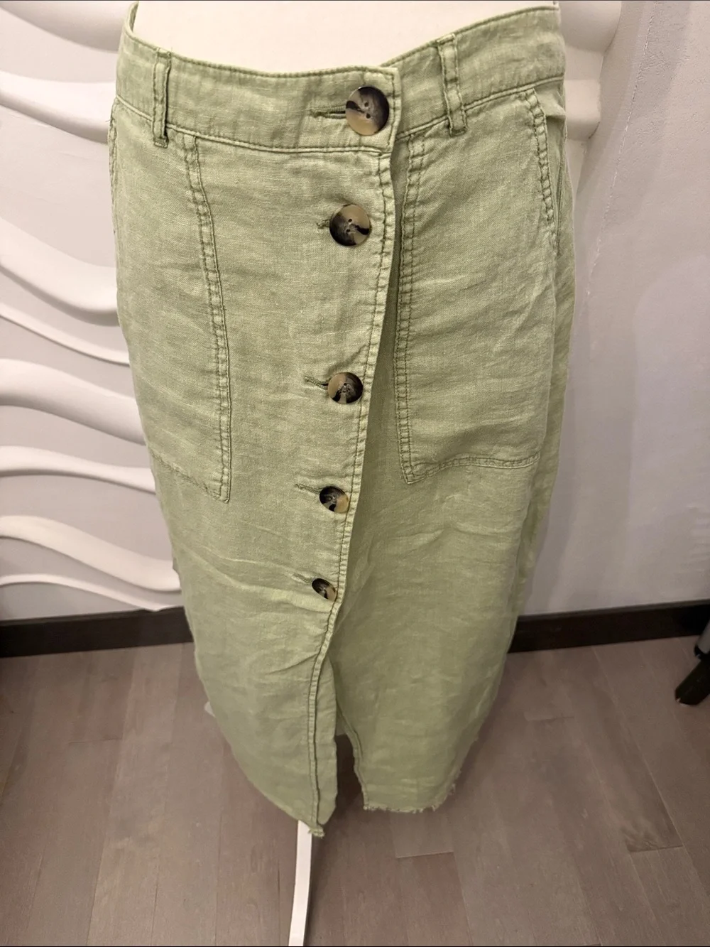 Zara Light Sage Green Button-Down Linen Midi Skirt - Picture 1 of 4